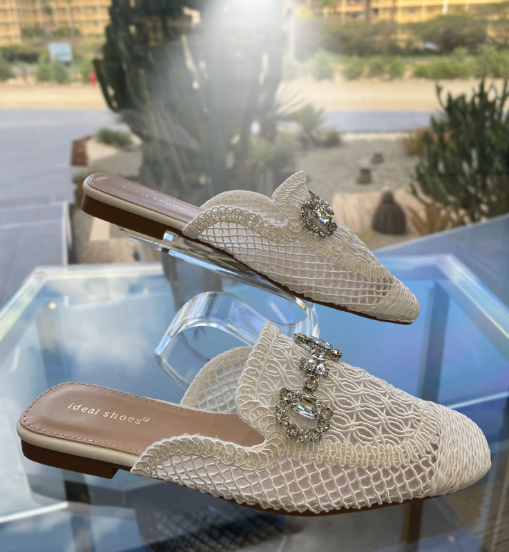 White Slide Flats