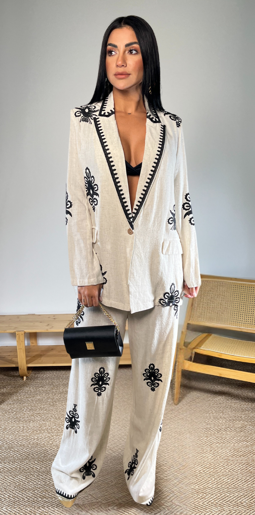 Black Details Beige Pants