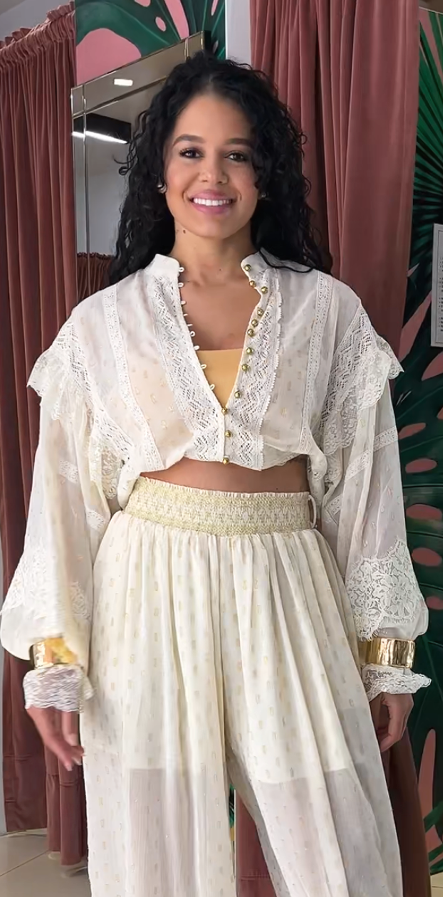 Lace Detail Buttoned Blouse