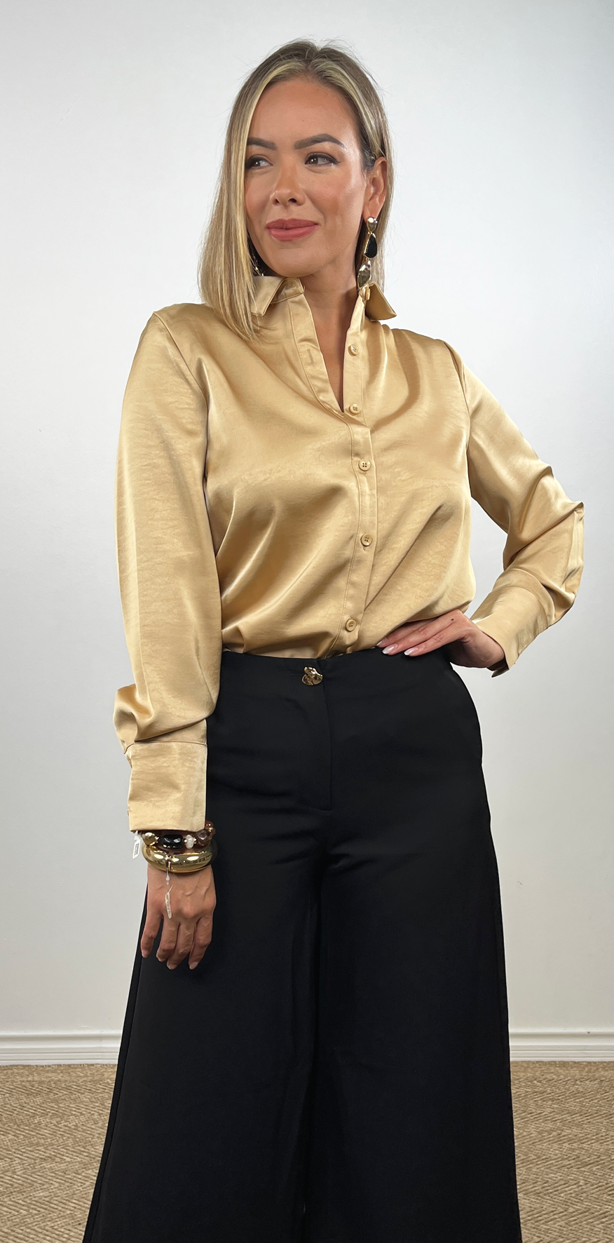 Buttoned Silky Shirt