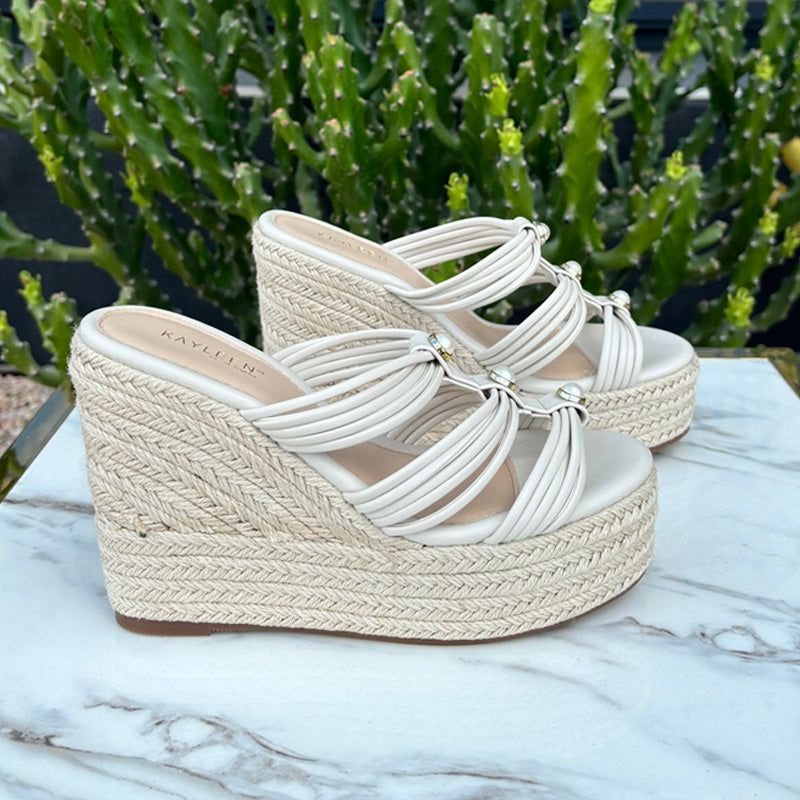 Creme Slide Wedges