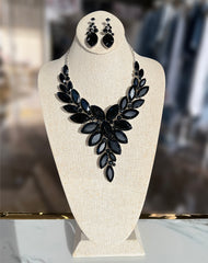 V-Neck Black Necklaces & Earrings